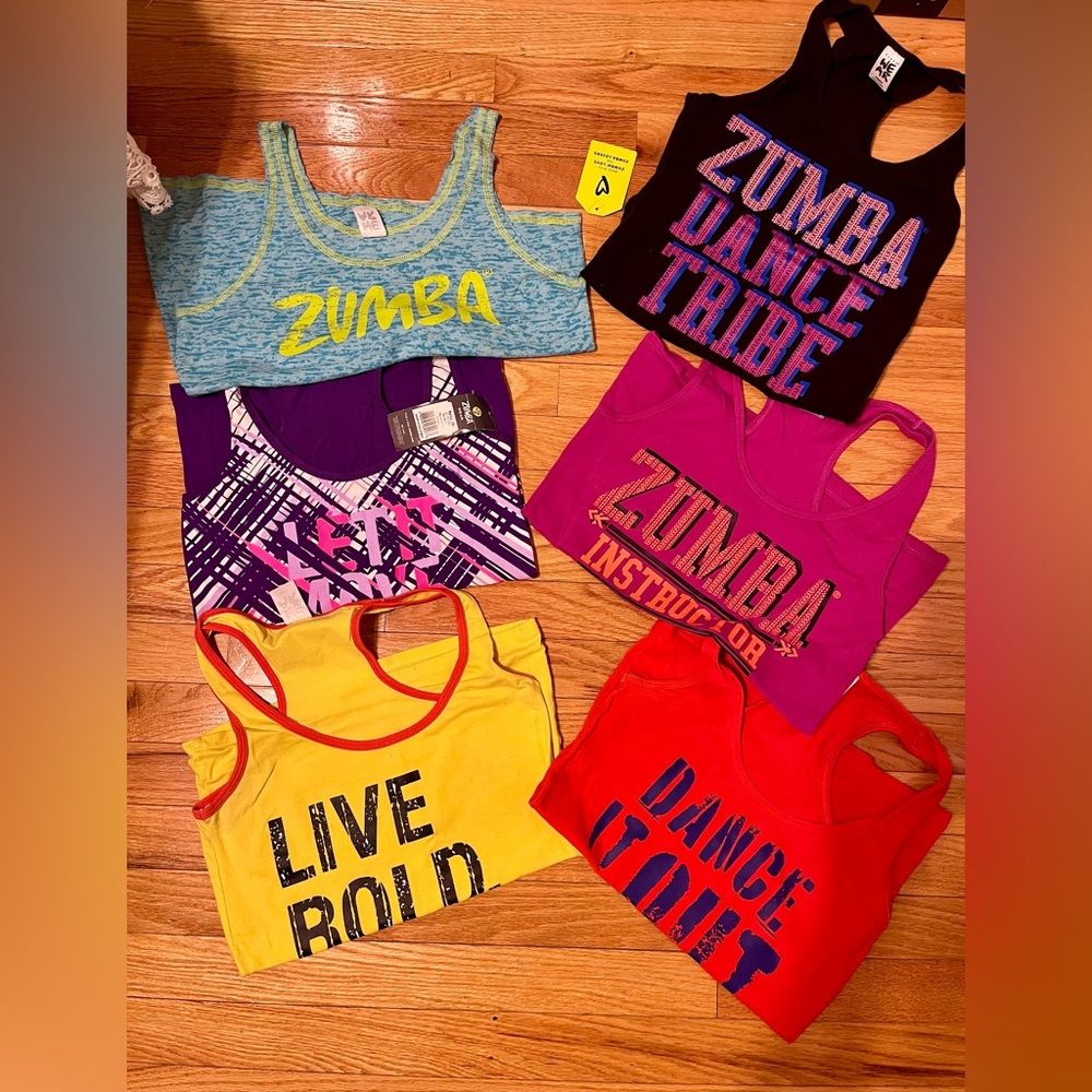 Multi-pack of Zumba tanks Size S